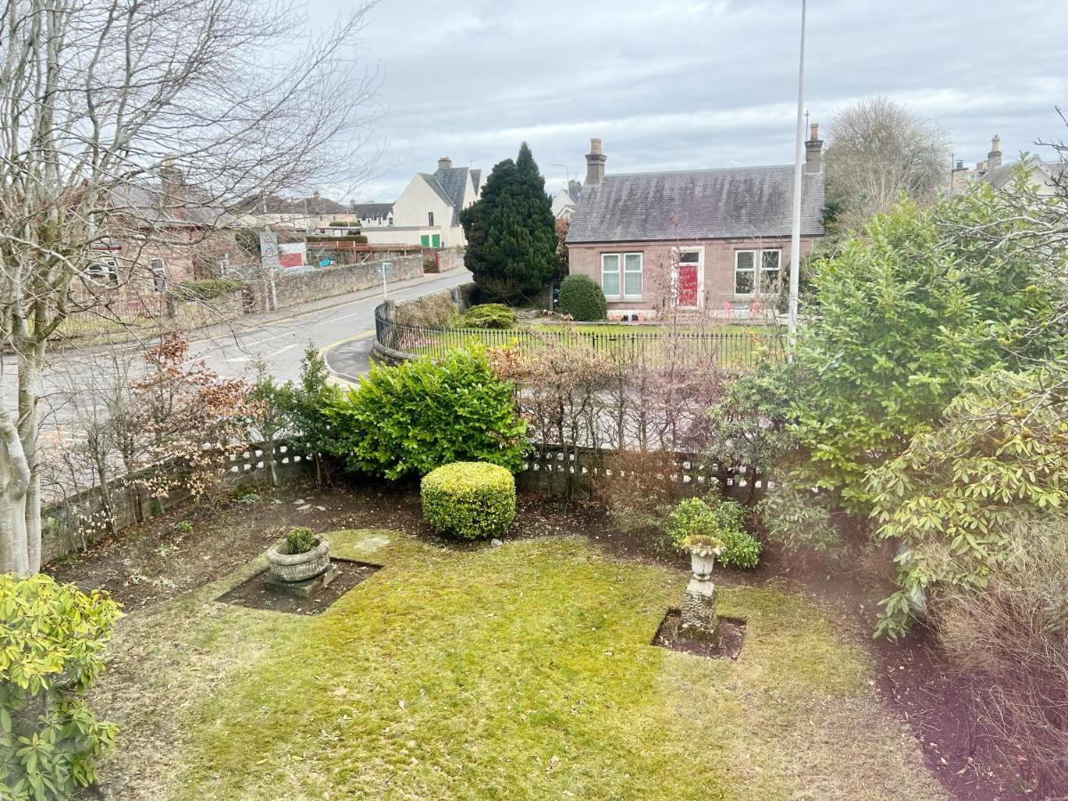 Gilmore House - 5 Bedroom Victorian Home With Hot Tub Blairgowrie and Rattray Exterior foto